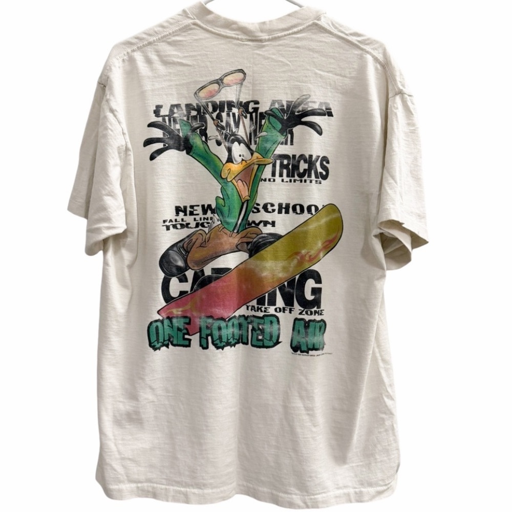 Vintage LOONEY TUNES Snowboarding T-Shirt Size
